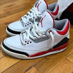 Men's White and Red Sneakers